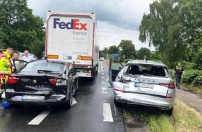 Polizei Mettmann: POL-ME: Zwei Verletzte und hoher Sachschaden bei Auffahrunfall - 2506122