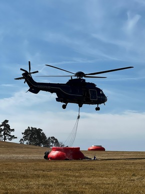 BPOLD 11: Erneuter Einsatz der Hubschrauber der Bundespolizei bei der Waldbrandbekämpfung in Sachsen und Thüringen