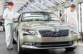 Skoda Auto Deutschland GmbH: SKODA Produktion läuft nach Werksferien wieder auf Hochtouren (FOTO)