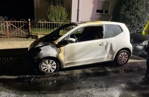 Polizei Mettmann: POL-ME: VW Up gleich zweimal in Brand gesetzt - 2510014