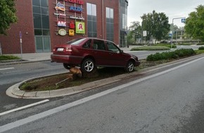 Polizeiinspektion Lüneburg/Lüchow-Dannenberg/Uelzen: POL-LG: ++ Suchmaßnahmen nach vermisster Seniorin ++ Unbekannter steckt Heuballen in Brand ++ Mülltonne mit Fahrzeug gezogen - geparkter Pkw beschädigt ++