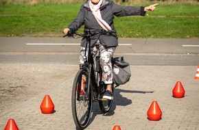 Polizeiinspektion Lüneburg/Lüchow-Dannenberg/Uelzen: POL-LG: ++ E-Bike-/Pedelec-Kurs für Elektrofahrradnutzende (über 65 Jahre) von Verkehrswacht, ADFC und Polizei in Lüneburg ++ von April bis Oktober - 10 kostenfreie Kurse ++ Jetzt schnell ...