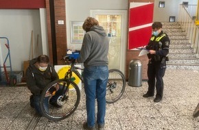 Polizeipräsidium Hamm: POL-HAM: Hammer TÜF - 588 Fahrräder überprüft