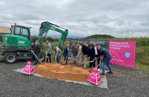 Deutsche Telekom AG: Telekom startet mit dem Spatenstich Glasfaserausbau in Windischeschenbach