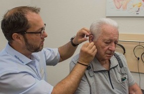 H&ouml;rPartner GmbH: Die neue Adresse f&uuml;r Besserh&ouml;rer in Spandau: Fachgesch&auml;ft der H&ouml;rPartner im Carossa-Quartier (Hakenfelde) er&ouml;ffnet