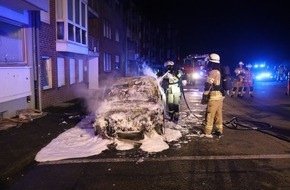 Feuerwehr Kleve: FW-KLE: Brand eines Pkw an der Borselstege in Kleve