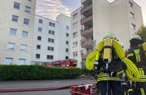 Freiwillige Feuerwehr Bad Salzuflen: FF Bad Salzuflen: Ein Mensch bei Küchenbrand durch Rauchgas verletzt / Feuerwehr Bad Salzuflen ist am Gröchteweg im Einsatz. Parallel geht es zu einer ausgelösten Brandmeldeanlage