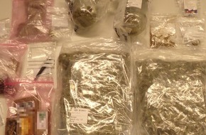 Hauptzollamt Bremen: HZA-HB: Zoll deckt Rauschgiftschmuggel auf / 3 Kilogramm Haschisch und Marihuana in Fahrzeug und Wohnung sichergestellt