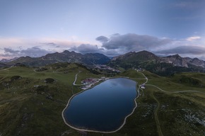 Rein in den kühlen Bergsee: Vollmondschwimmen 2025 in Obertauern