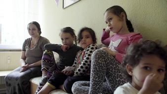 3sat: Mit sechs Kindern allein in Deutschland: 3sat zeigt "Lucica und ihre Kinder"