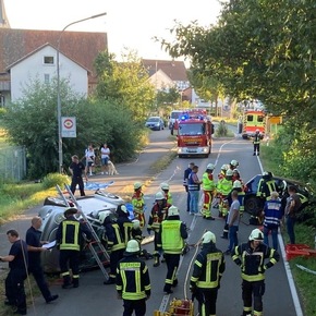 FW Borgentreich: Feuerwehr und Rettungsdienst Alarmübung in Lütgeneder.