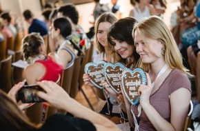 Bildung & Begabung gemeinn&uuml;tzige GmbH: Mit Sprache begeistern: Jugendliche aus Bayern und Bremen siegen beim 35. Sprachenfest des Bundeswettbewerbs Fremdsprachen