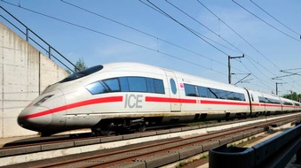 Bundespolizeidirektion Sankt Augustin: BPOL NRW: Gefährliche Mutprobe am Bahnhof Ahlen - Bundespolizei warnt vor Gefahren im Bahnverkehr