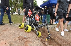 FHNW - Fachhochschule Nordwestschweiz: FHNW; Hochschule für Technik: FHNW Rover Träff – Duell der Marsroboter