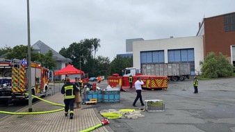 FW-EN: Wetter - Feuerwehr Wetter (Ruhr) seit Mittwochnachmittag im Dauereinsatz