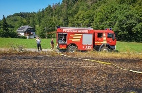 Freiwillige Feuerwehr Menden: FW Menden: Stoppelfeldbrand in der Asbeck