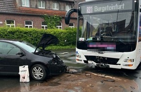 Polizei Coesfeld: POL-COE: Rosendahl, Darfeld, Osterwicker Straße/ Auto und Linienbus kollidieren