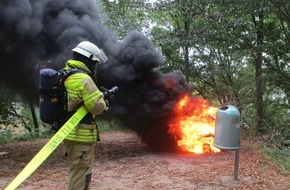 Polizeiinspektion Stade: POL-STD: Brandstiftungen in Buxtehude und Stade - Polizei sucht Zeugen