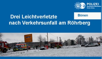 Kreispolizeibehörde Unna: POL-UN: Bönen - Drei Leichtverletzte bei Verkehrsunfall auf der Kreuzung Röhrberg/Kamener Straße/Fröndenberger Straße