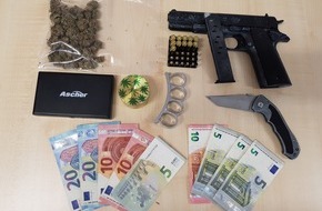 Polizeiinspektion Wilhelmshaven/Friesland: POL-WHV: 17-jähriger des Drogenhandels verdächtigt- Durchsuchung führt zu Drogen-und Waffenfund