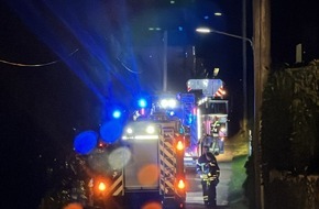 Feuerwehr Witten: FW Witten: Brand am Gebäude in Witten Rüdinghausen