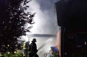 Polizeiinspektion Stade: POL-STD: Motoroller, Carport und Einfamilienhaus bei Feuer in Deinste beschädigt, Einbrecher entwenden zwei Autos aus Düdenbütteler Autohaus, Einbrecher in Fredenbeck durch Bewohnerin verscheucht