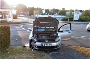 Polizei Aachen: POL-AC: Nach medizinischem Notfall - Autofahrer an Kreisverkehr verunglückt