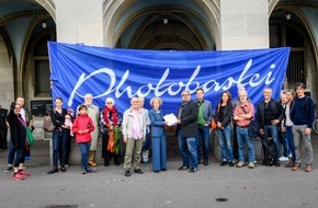 Photobastei Zürich: Übergabe der Petiton "eine Zukunft für die Photobastei" - Medienbild