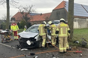Freiwillige Feuerwehr der Stadt Goch: Feuerwehr Goch: Verkehrsunfall in Nierswalde und Rauchentwicklung in Pfalzdorf