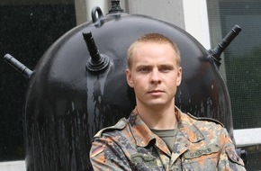 Presse- und Informationszentrum Marine: Deutsche Marine - Pressemeldung: Für Minenopfer: Minentaucher Andreas Güldner will eigenen Deutschen Rekord im Apnoetauchen brechen