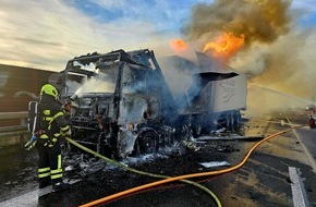 Freiwillige Feuerwehr Sankt Augustin: FW Sankt Augustin: LKW auf der A3 brennt aus