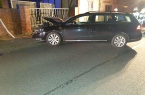Polizei Wolfsburg: POL-WOB: Auto prallt gegen Hauswand - Griff zum Navi wurde Fahrer zum Verhängnis