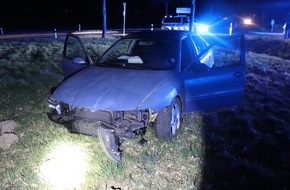 Kreispolizeibehörde Höxter: POL-HX: 2 Verletzte bei Verkehrsunfall bei Höxter