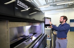 Universität Kassel: Intelligenter Kunststoff: Neues Anwendungszentrum an der Uni Kassel