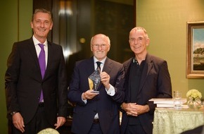 IOY Innovator of the Year GmbH: Der Menschenkenner: Dirk Roßmann für sein Lebenswerk geehrt