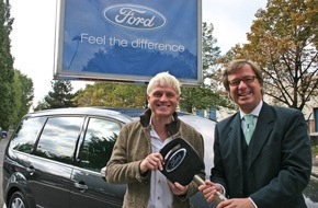 Ford-Werke GmbH: Guido Cantz im Ford Galaxy auf Tournee