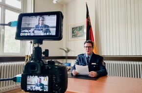 Polizeipräsidium Rheinpfalz: POL-PPRP: Per Videobotschaft 43 "neue" Polizistinnen und Polizisten im Polizeipräsidium Rheinpfalz begrüßt