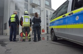 Polizei Mettmann: POL-ME: Brand in Mehrfamilienhaus - die Polizei ermittelt - Heiligenhaus - 2212008
