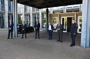 Polizei Düsseldorf: POL-D: Sicherheitskonferenz in der Landeshauptstadt - Stadt, Polizei und Justiz trafen sich zum gemeinsamen Austausch