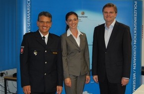 Polizeiinspektion Cuxhaven: POL-CUX: Innenminister Uwe Schünemann besucht Polizeiinspektion Cuxhaven / Wesermarsch + persönliche Referentin des Ministers seit heute im Amt