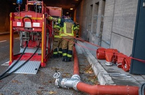 Feuerwehr Stuttgart: FW Stuttgart: Hilfeleistung am Charlottenplatz