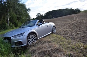 Kreispolizeibehörde Herford: POL-HF: Audi kommt von Fahrbahn ab- Fahrer schleudert aus Cabriolet