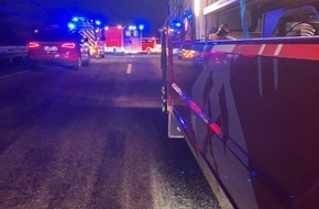 Feuerwehr Oberhausen: FW-OB: Verkehrsunfall auf der A42: Drei Verletzte Personen