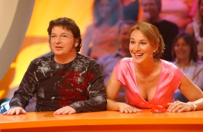 Kabel Eins: Verliebt in Captain Future - "Kenn' ich! Die witzigste Serienshow" mit Moderator Guido Cantz am 1.11.2004 bei Kabel 1