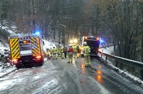 Kreispolizeibehörde Oberbergischer Kreis: POL-GM: Schulbusunfall glimpflich verlaufen