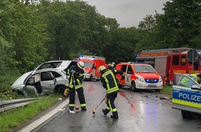 Feuerwehr Erkrath: FW-Erkrath: Verkehrsunfall mit sechs verletzten Personen