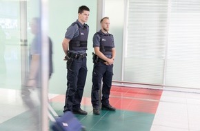 Hauptzollamt K&ouml;ln: HZA-K: Geschmuggelte Goldm&uuml;nzen im Wert von knapp 17.000 Euro findet der K&ouml;lner ZOLL bei 86-j&auml;hrigem Rentner