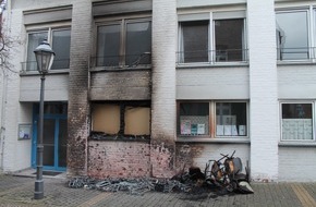 Polizei Düren: POL-DN: Vorsätzliche Brandstiftung - Zeugen gesucht