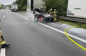 Feuerwehr Helmstedt: FW Helmstedt: LKW Brand auf der A2