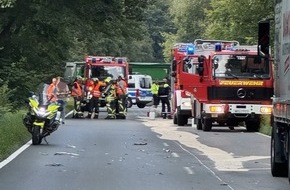 Freiwillige Feuerwehr Hünxe: FW Hünxe: Zwei schwere Verkehrsunfälle in Hünxe - Vier Verletzte